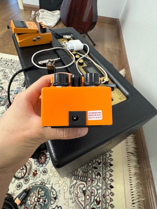 Педаль дисторшн Boss DS-1