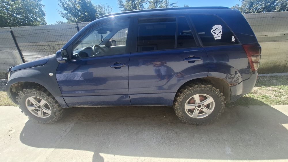 Se vinde Grand Vitara.