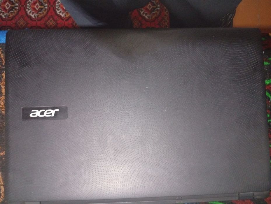 Acer noutbuk sotiladi