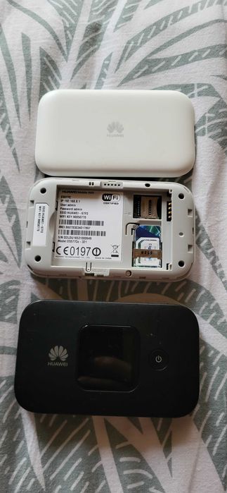 HUAWEI 4G modem cu acumulator portabil cu cartela  WiFi model; E5577 fuctional