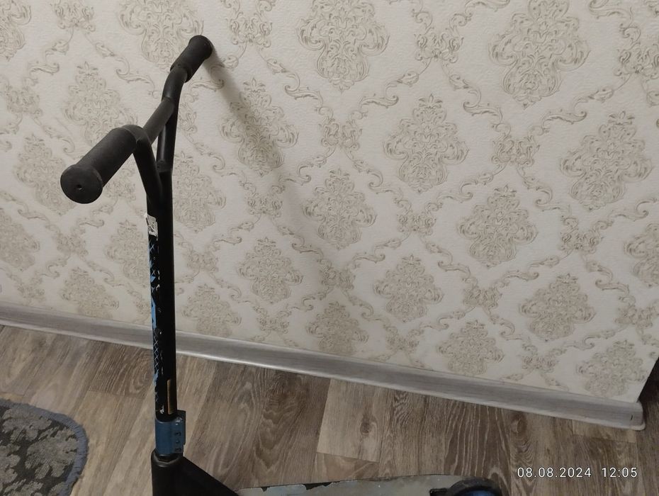 Продам самокат кшт