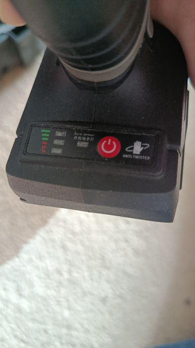 Продам шуруповёрт