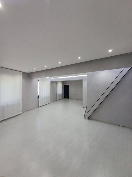 Сдается дом под ОФИС/САДИК , возле Хокимията, вдоль дороги