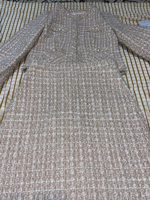 Двойка-Красиво стоит на теле.