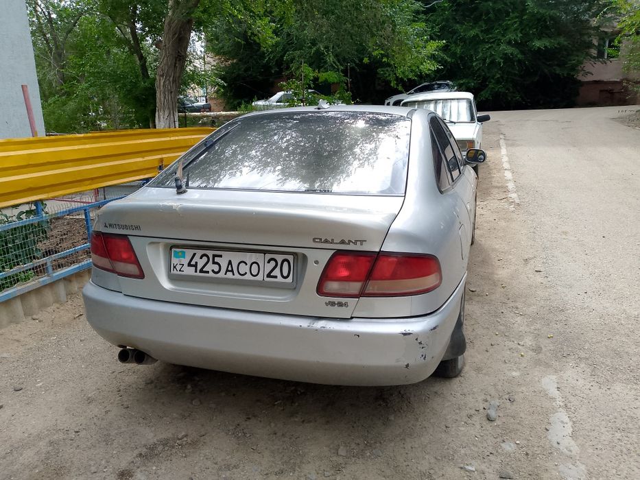 Mitsubishi Galant