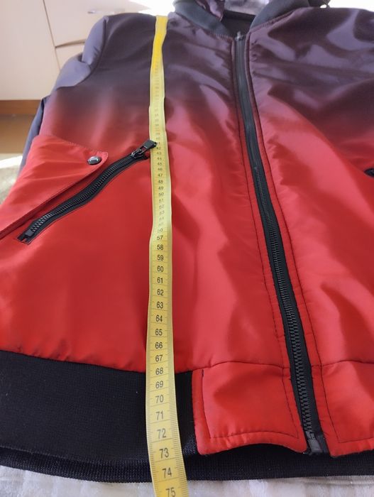 Продам весна-осень куртка на парня