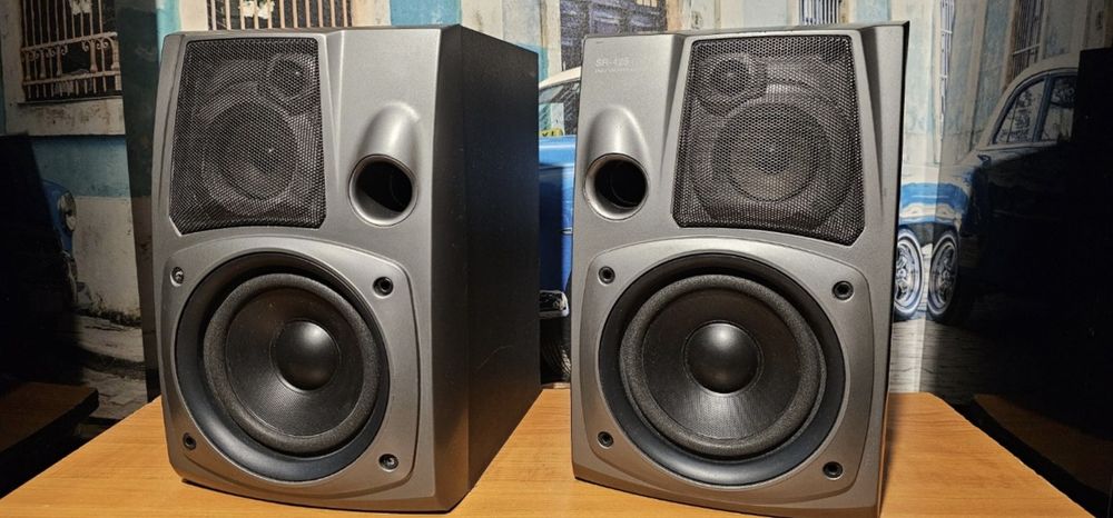 Boxe audio de raft Akai SR 425