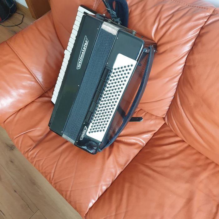 Acordeon Weltmeister 120 bas