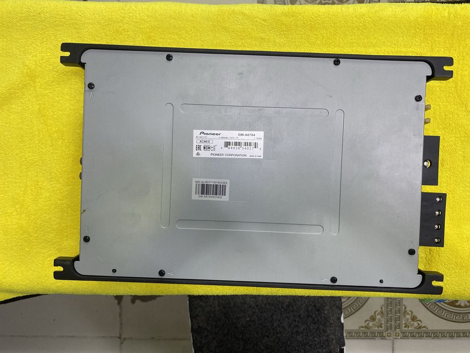 1000w li pioneer usilitel sotiladi