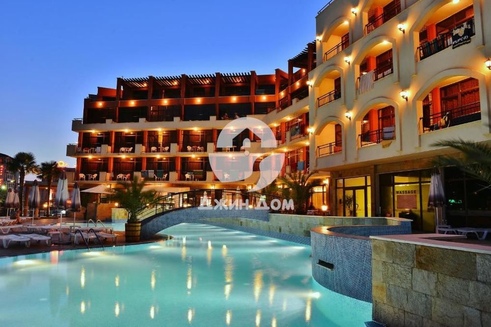 Продава се Двустаен апартамент в к.к. Слънчев бряг - 67 кв.м за 1217 €/кв.м - Снимка #11