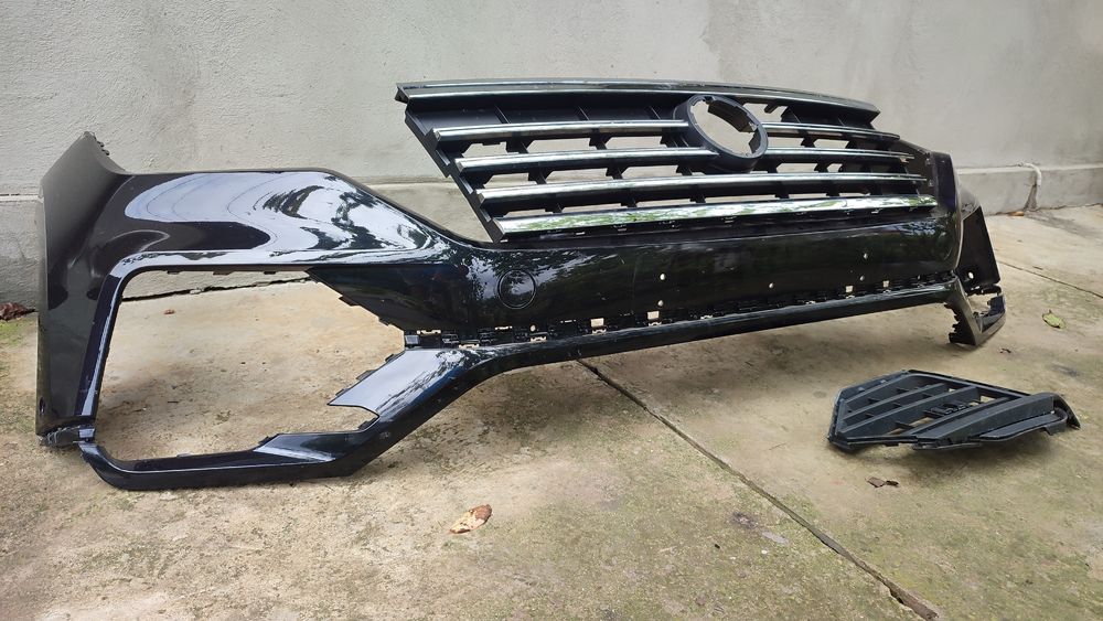 Grila masca fata Vw Touareg 3 model 2020 CR7