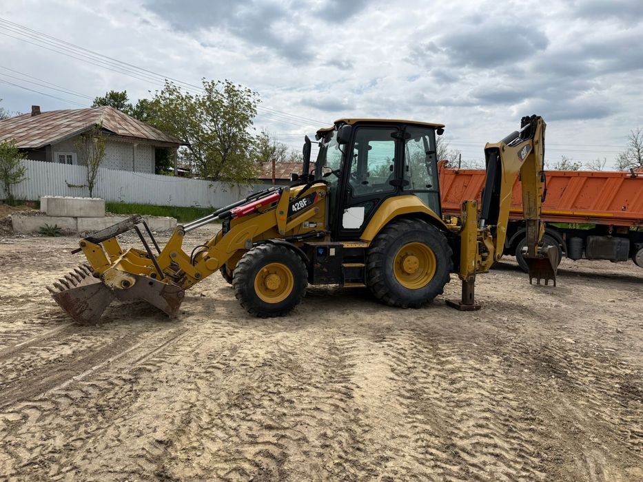 Buldoexcavator Caterpillar!!