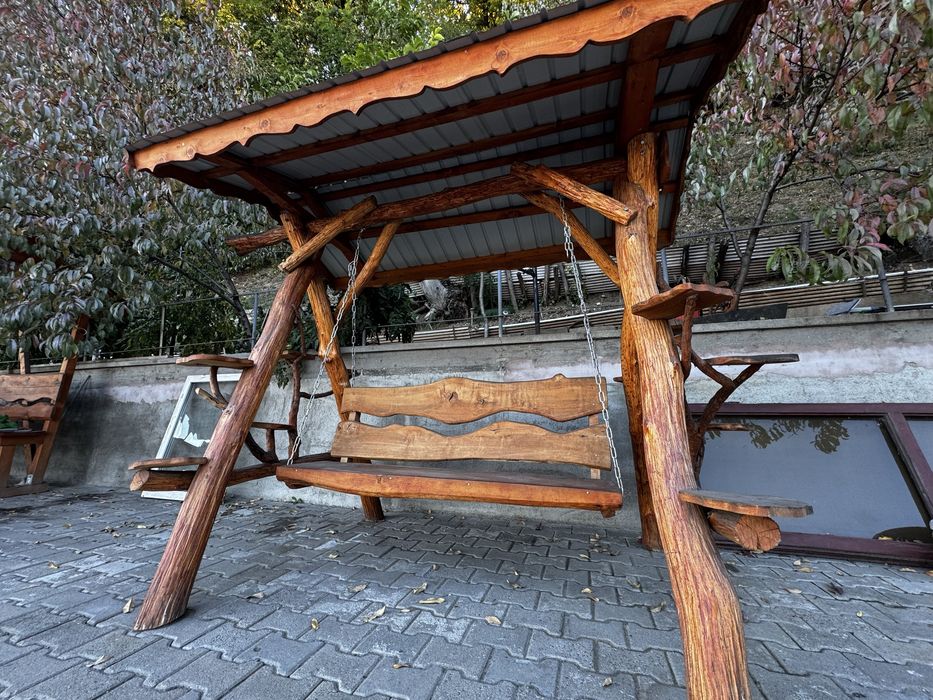 Balansoar din lemn pentru 3 persoane