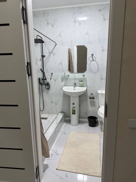 ijaraga beriladi faqat yosh (Oilaga) studentla maklerla bezota qimasin