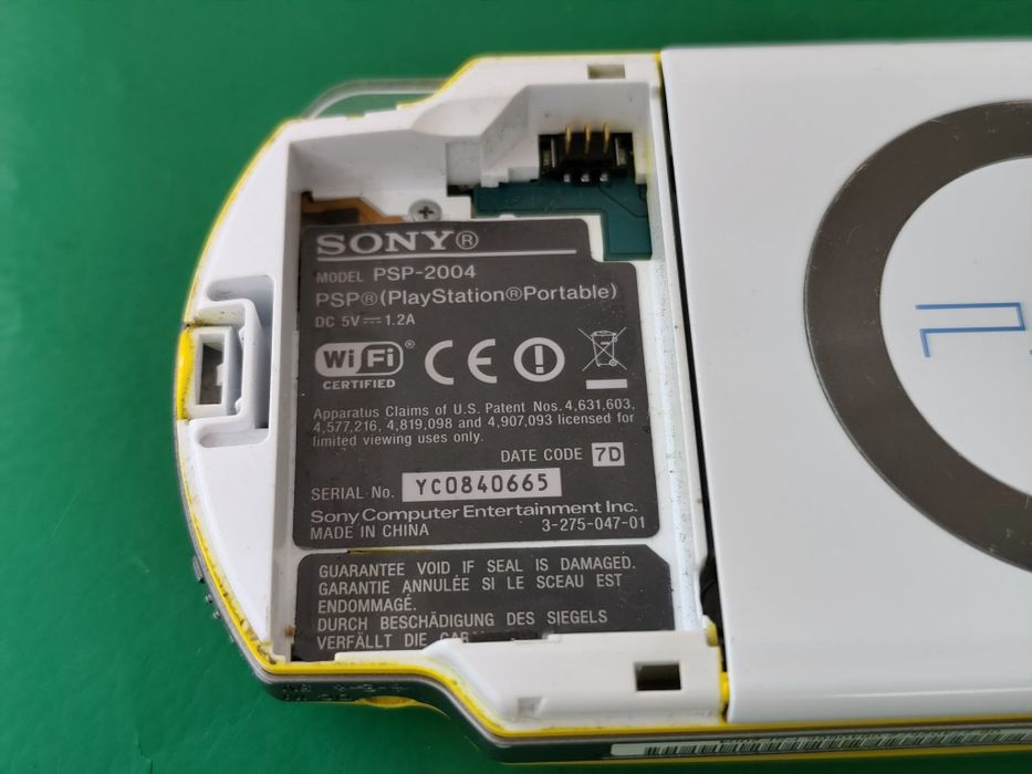 конзола  sony portable  psp the sipspsons limited edition 2004
