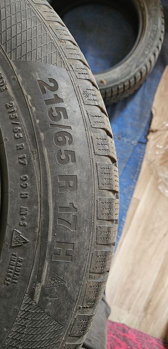 4 броя 215 65 17 зимни гуми Continental WinterContact и Vredestein Win