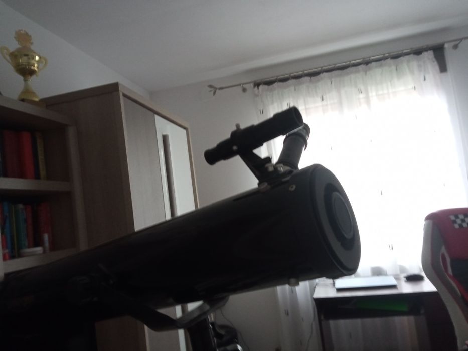 Telescop omegon in stare foarte buna