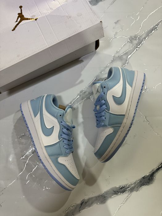 Jordan 1 low  nike baby blue