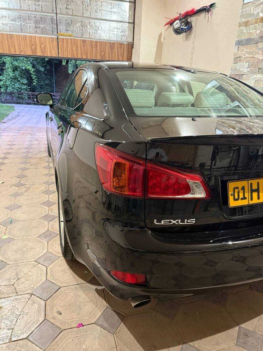 Lexsus IS-300 черный