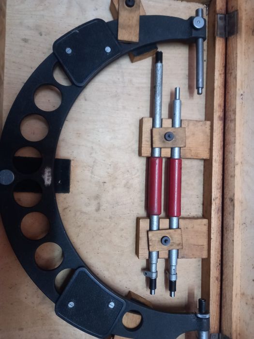 Micrometru 300-400,de provenienta rusească