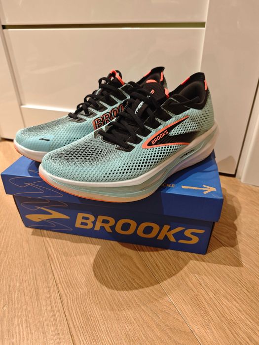 Кроссовки Brooks Hyperion 3