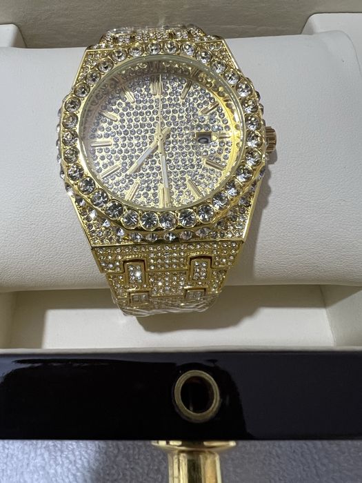 Позолоченные мужские часы