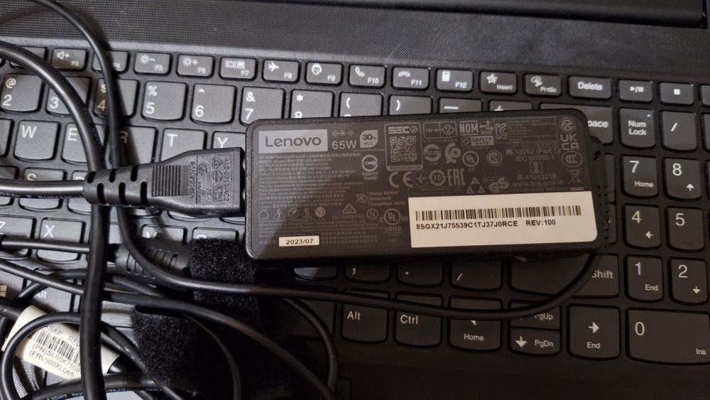 Lenovo v15 g4 IRU