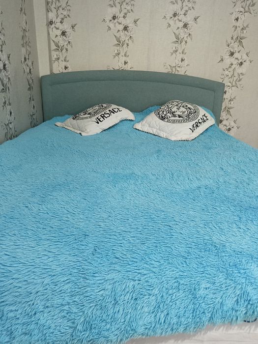 Продам двухспальную кровать