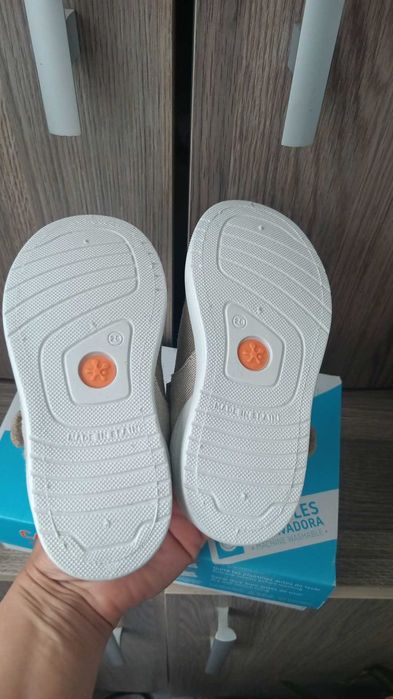 Sandale Biomecanics Canvans mărime 26, Noi