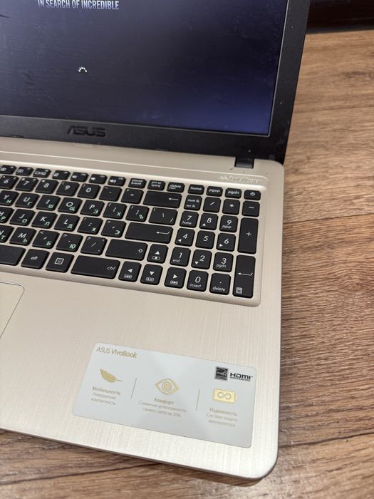 Ноутбук Asus полный комплект