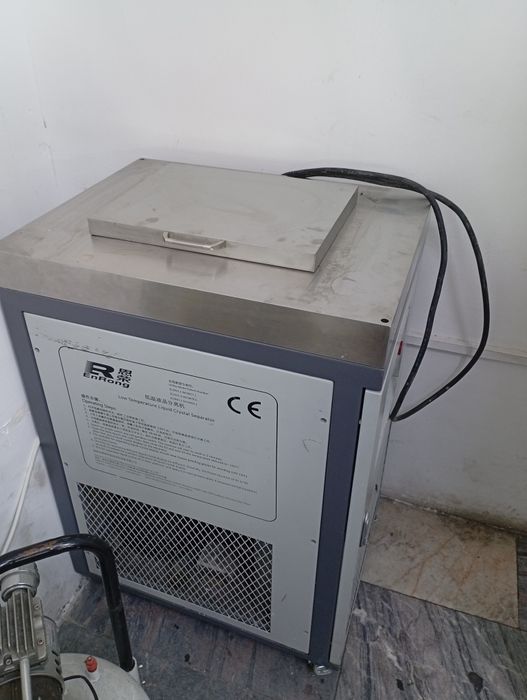 Промышленный чиллер (охладитель)