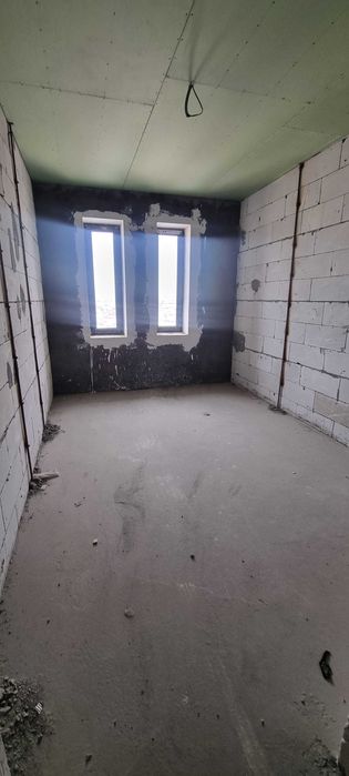 Yunusabod. Shaxriston metro 4/8/8 novastroyka uy sotiladi