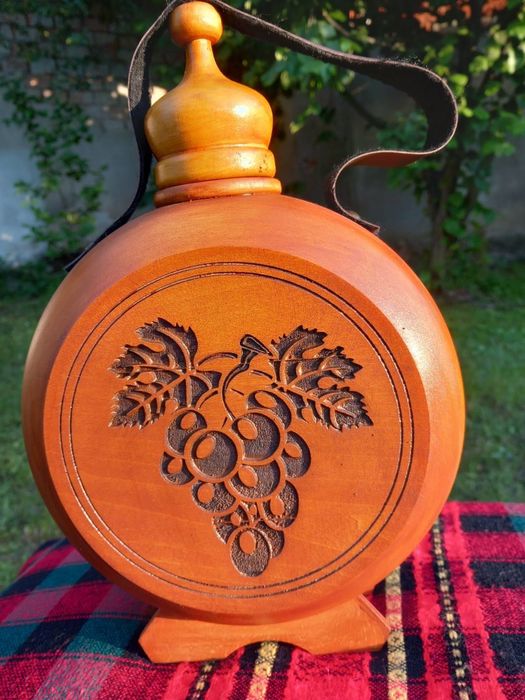 Дървена  Бъклица  1 литър гравирана