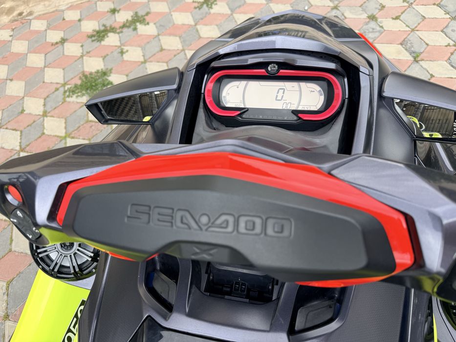 Гидроцикл RXT300