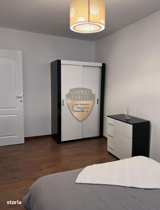 Apartament 3 camere, balcon inchis, KM 4-5, etaj 4 din 5, posibilitate