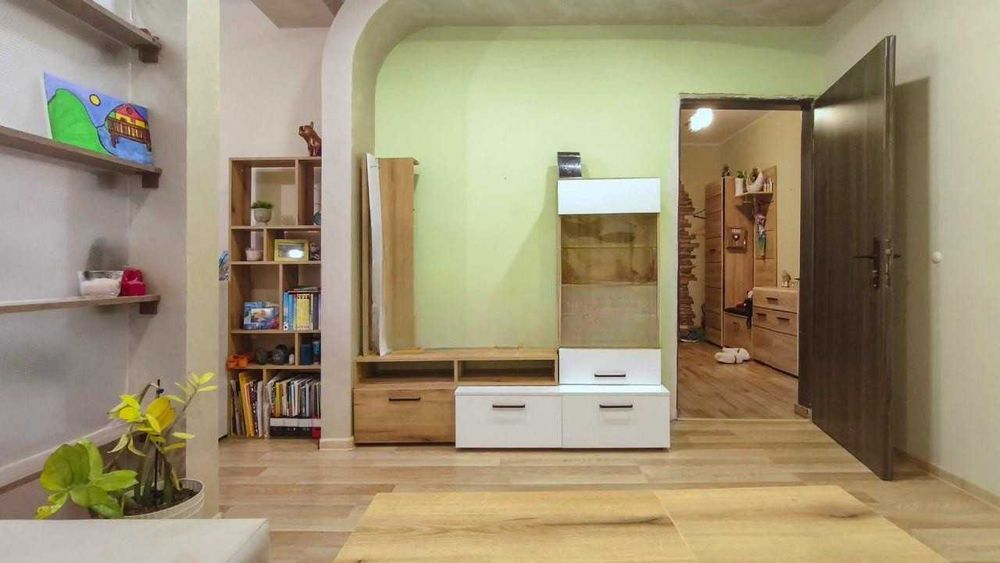 Продава се Тристаен апартамент в Пловдив, Кючук Париж - 87 кв.м за 909 €/кв.м - Снимка #2