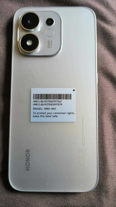 Продавам Honor 600 Smart