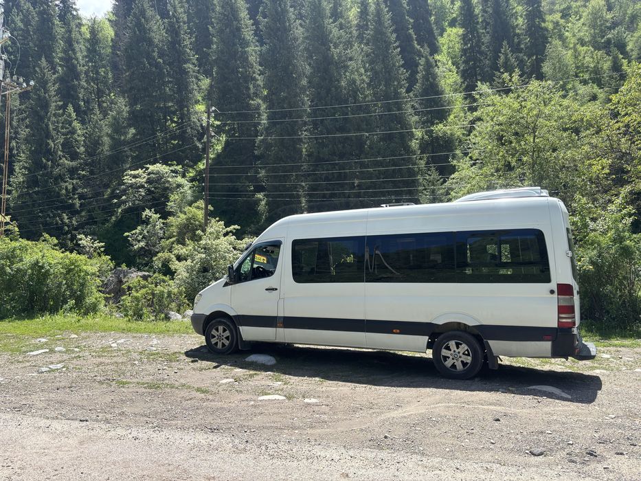 Услуги микроавтобуса Мерседес Спринтер