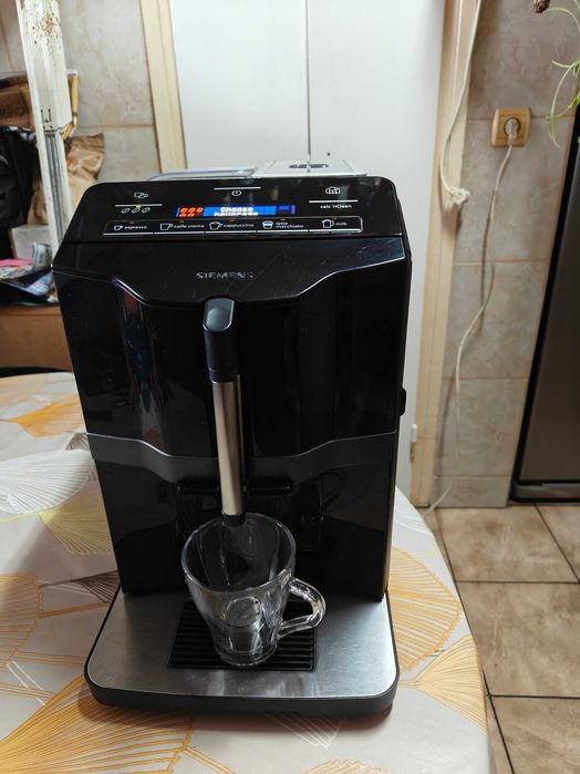 de vanzare Espressor automat SIEMENS EQ300 extraKlasse