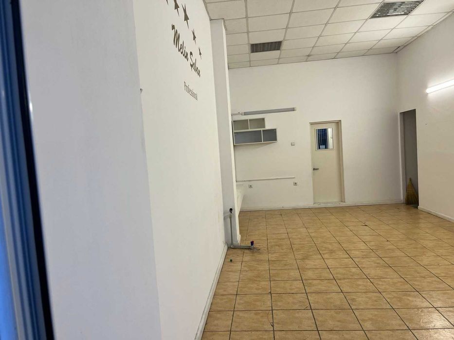 Дава се под наем Магазин в Провадия - 40 кв.м за 229.5 € - Снимка #3