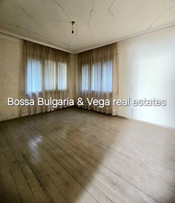 Продава се Къща в Горна Оряховица - 80 кв.м за 823 €/кв.м - Снимка #2