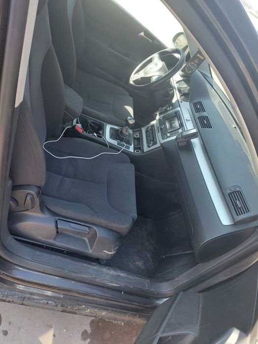 Vând passat b6 an 2010 sau schimb pe un tractoras
