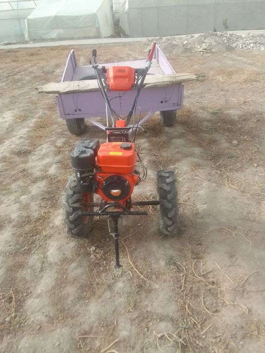 Motoblok pritsepi sotiladi
