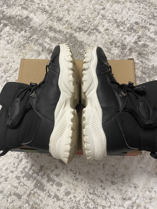 Продам детские сапоги