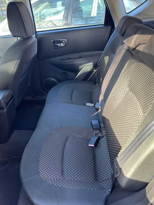 Продавам Нисан Кашкай