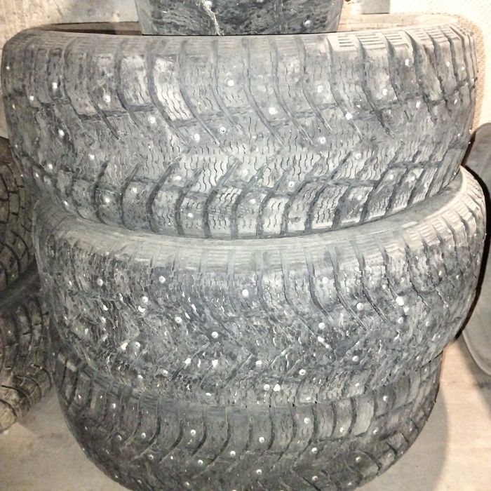 Продам зимние шины Кордиант R16.