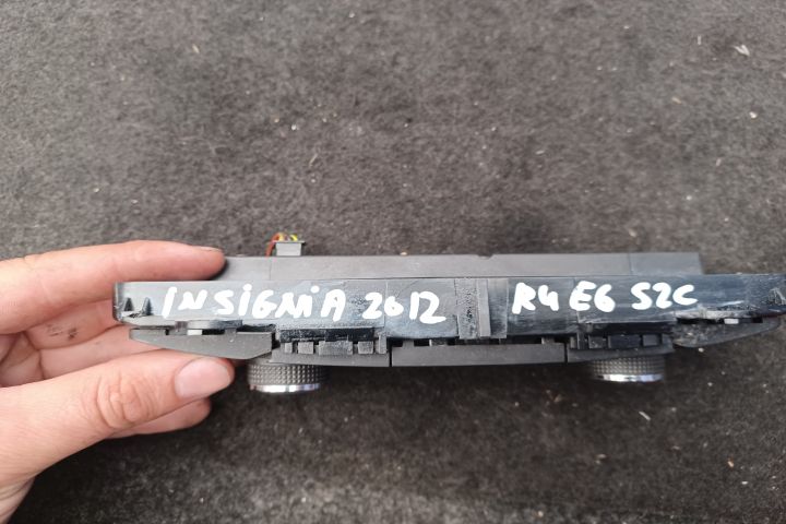 Comanda AC 13273093 13273093 Opel Insignia A