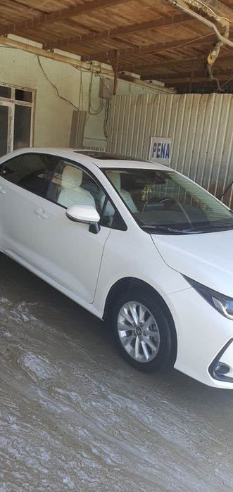 Тойота королла 2022 г .