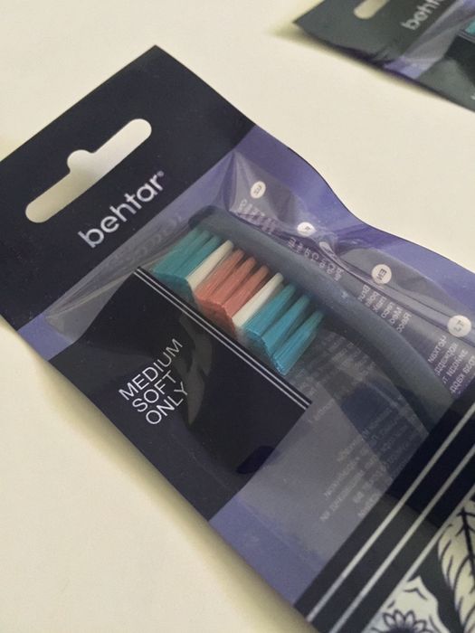 Многоразовая  зубная щетка  для ежедневного использования.  Mehmonxona