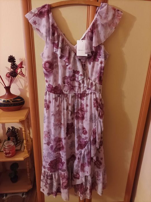 Лятна рокля ,нова с етикет